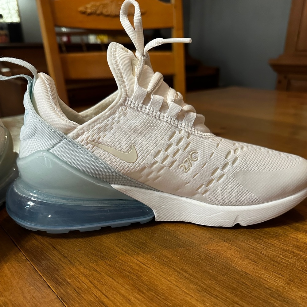 Brand new from smoke free home. Just a 1/2 size too small.